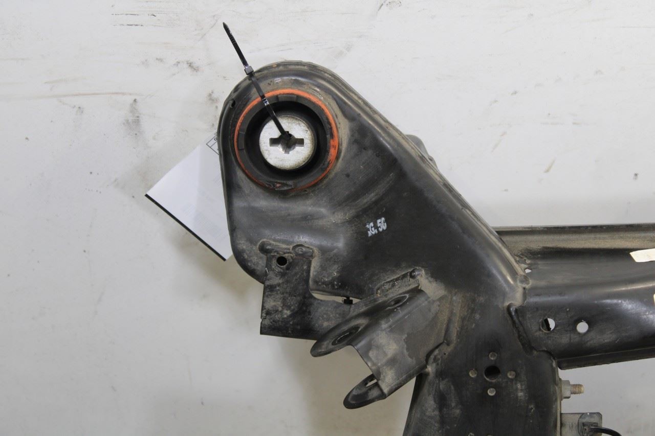 2017-2020 Maserati Ghibli RWD Rear Suspension Crossmember Subframe 670037633 OEM