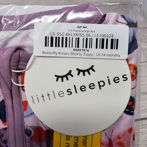 Neu im Karton Little Sleepies Schmetterling Küsse Shorty Reißverschluss Größe 18-24 Monate - Bild 2 von 3