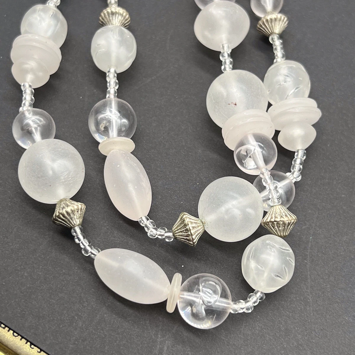 Chunky lucite necklace deals