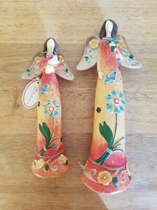 Set of 2 Vintage Tii Resin Faceless Angels W/Baby, Flowers--Floral pattern