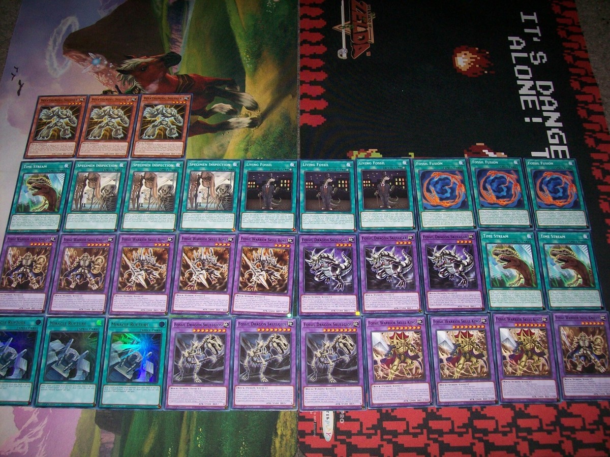yugioh master deck Amazon.com: Yu-Gi-Oh! - Master & Expert (SDK-016) - Starter Deck Kaiba -  Unlimited Edition main image 0