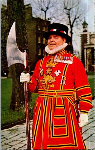 Postkarte Yeoman Warder am Tower of London - Bild 1 von 2