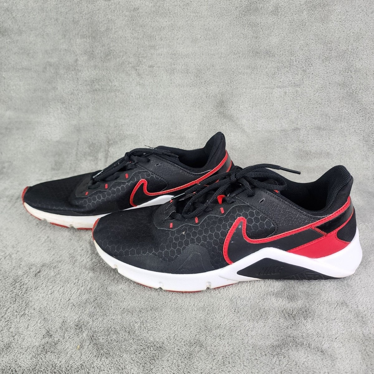 Nike Legend Essential 2 Red, White And Black Sneakers Like New Size 13 MSRP $98 Mens Black & Red Nike Legend Essential 2 Shoes Athletic  main image 4
