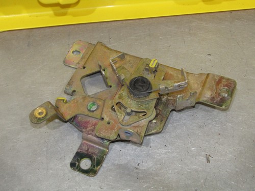 1997-2002 Ford Expedition OEM rear hatch latch rod junction 97 98 99 00 ...