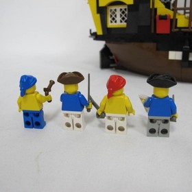 LEGO Pirates 6285: Black Seas Barracuda (Dark Shark). With instructions