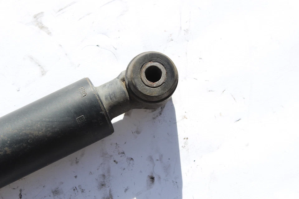 Amortiguador trasero L/R Mercedes Benz CLK430 1998-2002 K1431 Foto 2 de 4