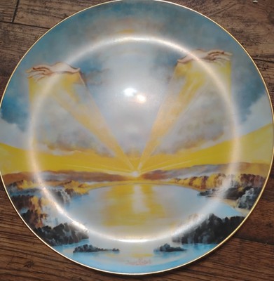 '' In The Beginning '' Collector plate by Yiannis Koutsis The Creation NIB COA