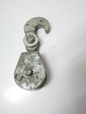 National Hook Single Pulley 420 LB Capacity Lifetime Lubricated Hanging