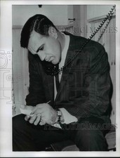 1963 Press Photo Ara Parseghian of Notre Dame football - net20538