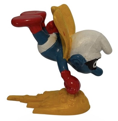 Smurf Figure Vintage PVC Toy Peyo Schleigh Bully 1980 HTF RARE