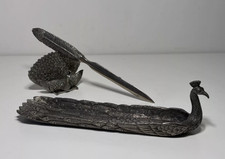 Ensemble de bureau forme Paon en étain Royal ancien, porte plume, porte lettre