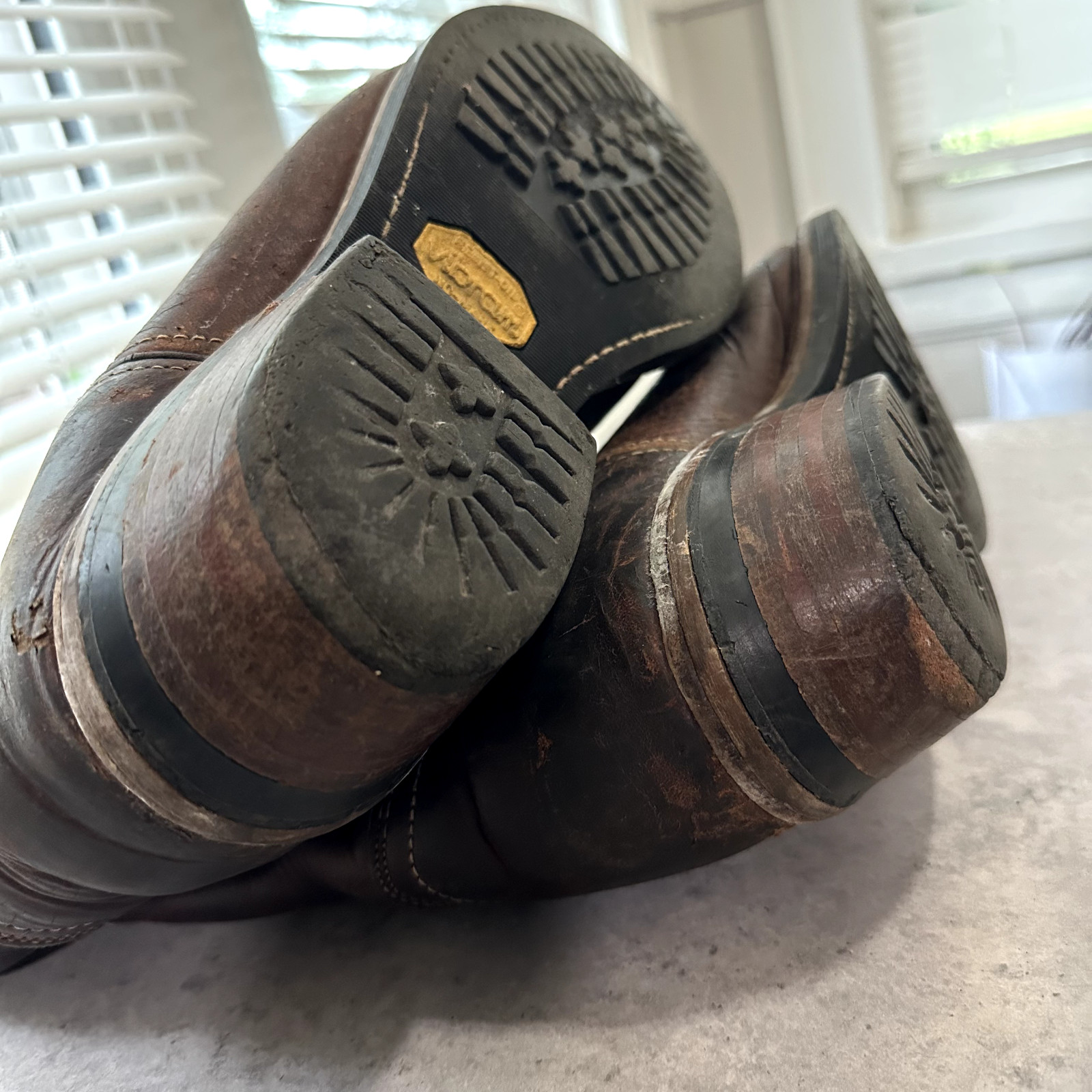 Chippewa Mens Brown Cowboy Boots Vibram Sole Size 12D 20018