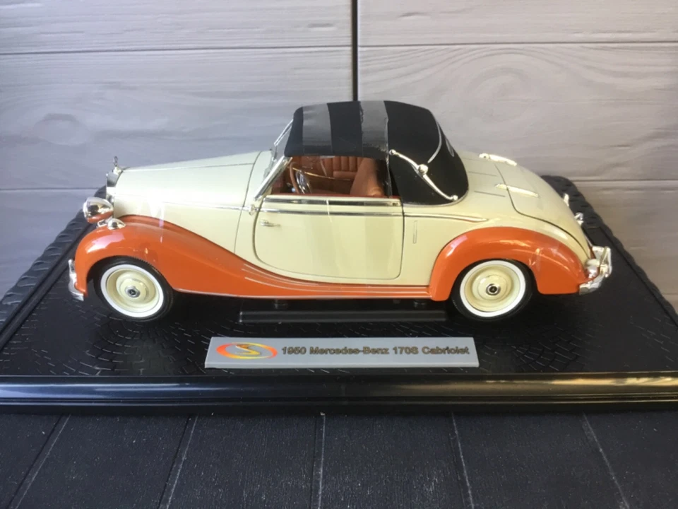 1950 Mercedes-Benz 170S Cabriolet  / Signature Models / 1:18 - Bild 2 von 4