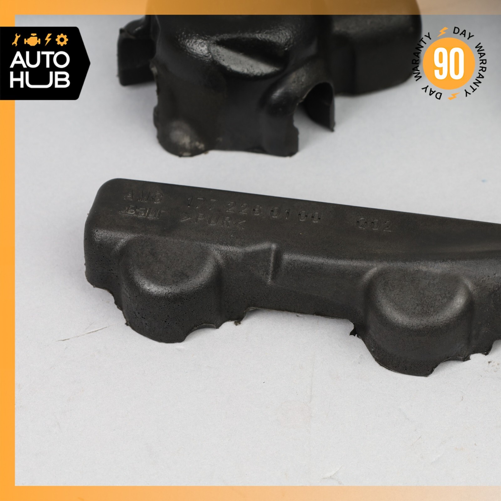 Aston Martin DB11 4.0L High Pressure Pump Rail Engine Insulation Housing Set OEM