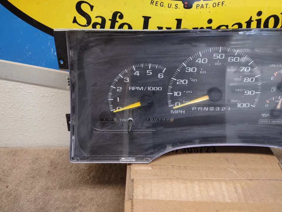 Medidores Chevy Cluster 1995-1998 buen estado Silverado Tahoe suburban GMC Sierra Foto 2 de 4