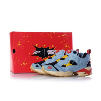 靴 Reebok Instapump Fury Road Reebok Insta Pump Fury Road TR Beach Stone | Hypebeast