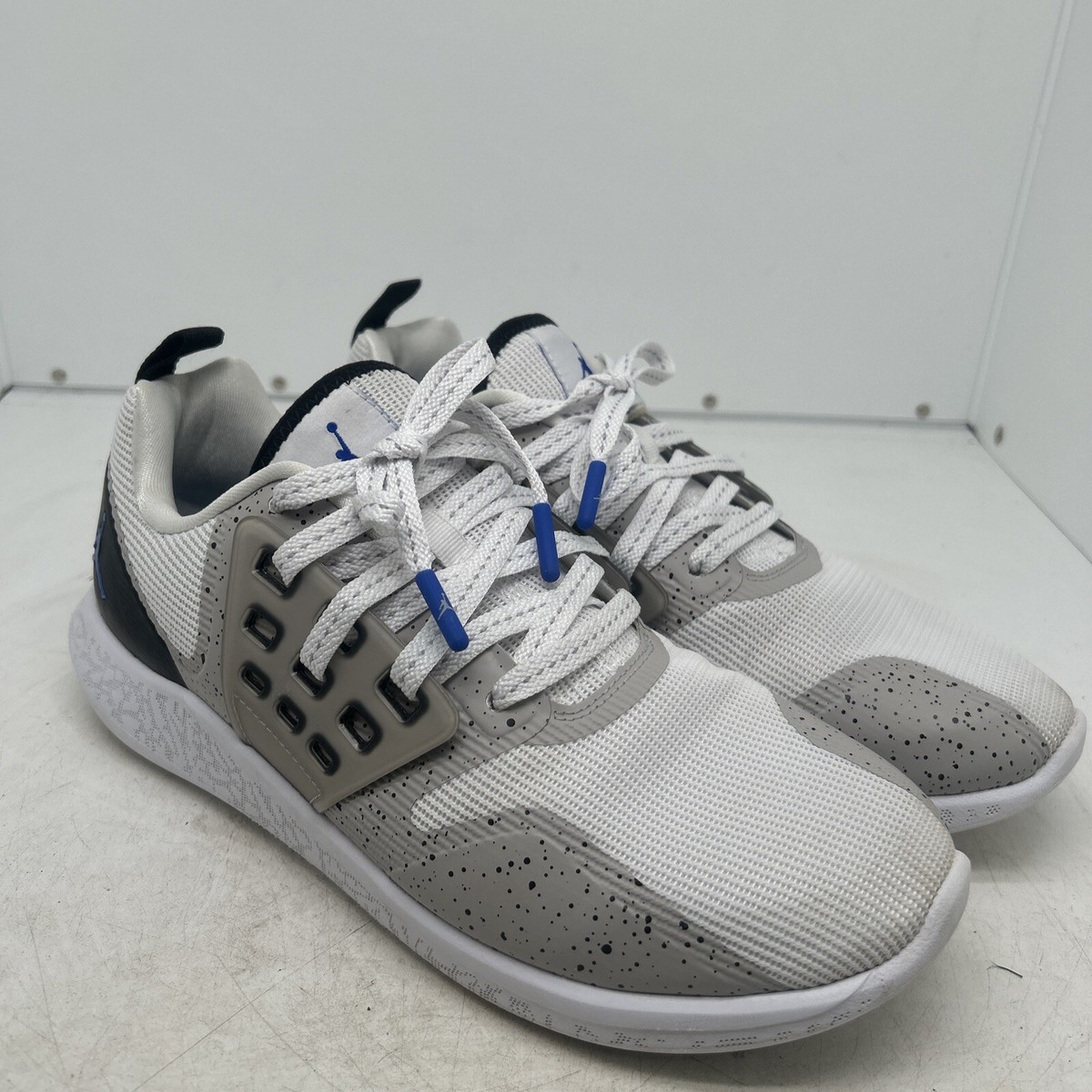 Sneakers Jordan Lunar Superfly Grey Air Jordan Lunarlon Jordan