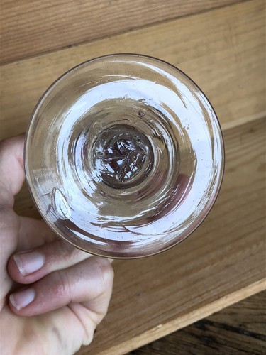 Exceptionnel verre à pied soufflé XIXème avec inclusion pièce d'un centime 1850 - Foto 6 di 20