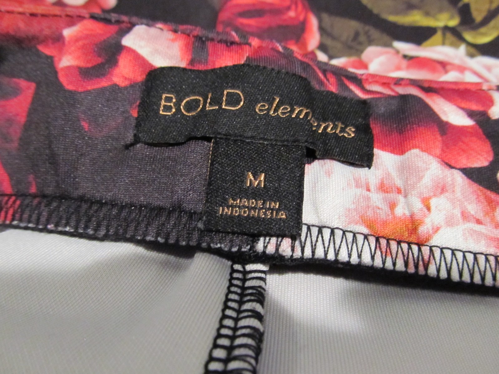 Bold Elements Women's Faux Button-Front Floral Mi… - image 4