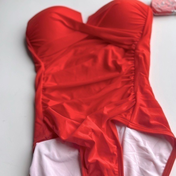 CALVIN KLEIN Women's Split-Neck Bandeau Removable-Strap Tummy-Control  Swimsuit thumbnail 7