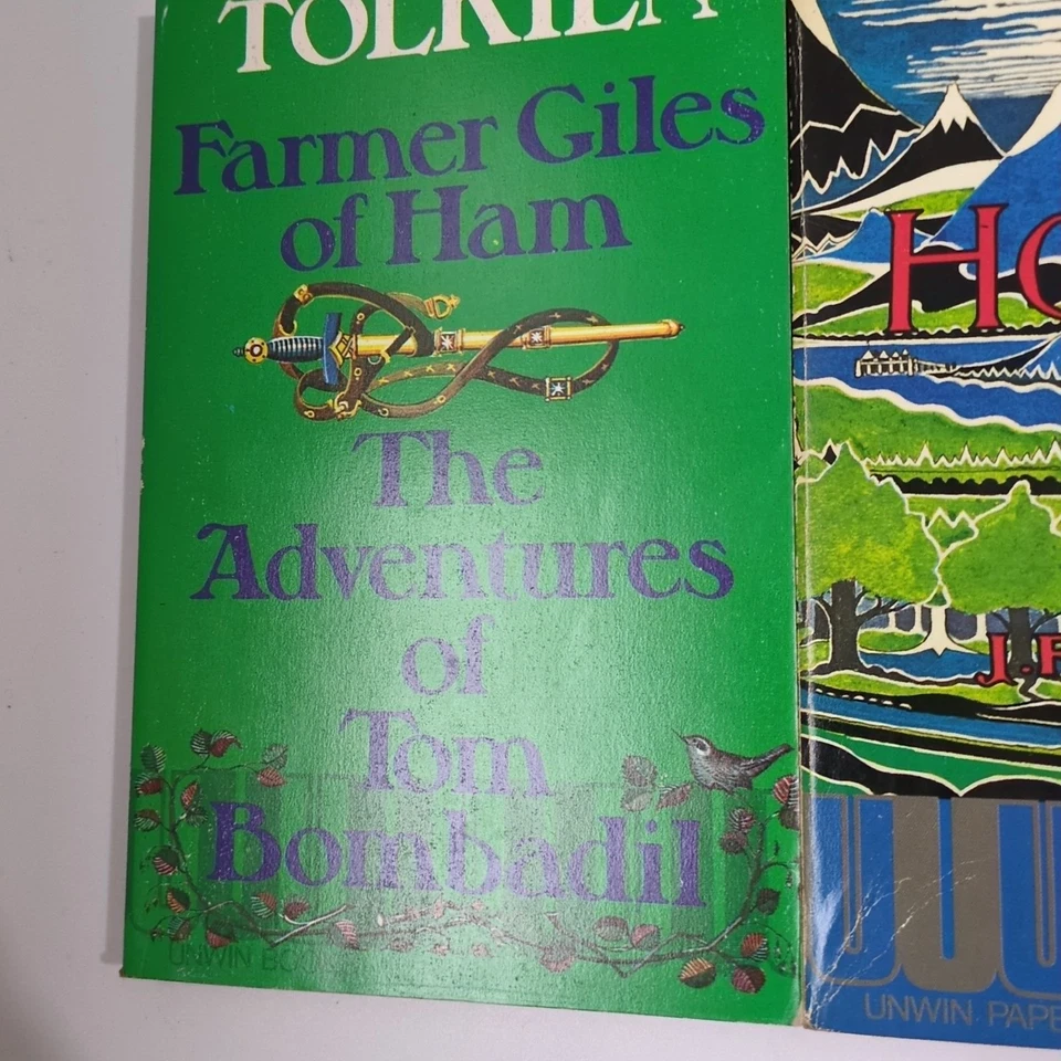 JRR Tolkien The Lord of the Rings & The Hobbit Unwin Paperbacks 1976/77 Vintage - Image 4 of 4