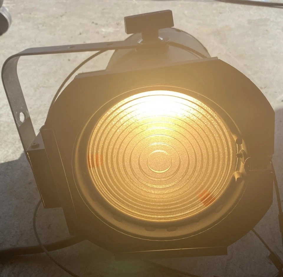 Altman Pegasus with DMX Control 2700k - Image 2 of 4