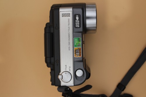 Sony Cyber-shot DSC-S30 1.3MP Grey Digital Camer Untested Parts Only - Picture 8 of 8