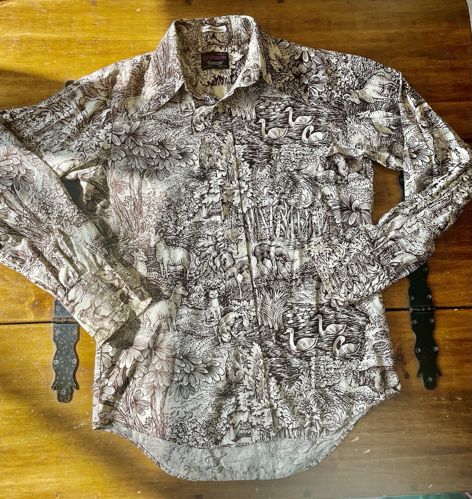 Vintage Expressions Campus Button-Up Shirt Medium… - image 2