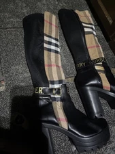 Burberry Women's Haymarket Check Plaid