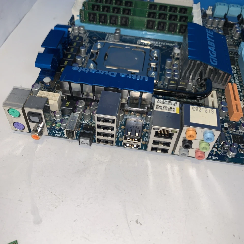 GIGABYTE GA-EX58-DS4 LGA 1366 DDR3 ATX Motherboard W/ Intel i7-920 CPU+12GB ram - Image 3 of 4