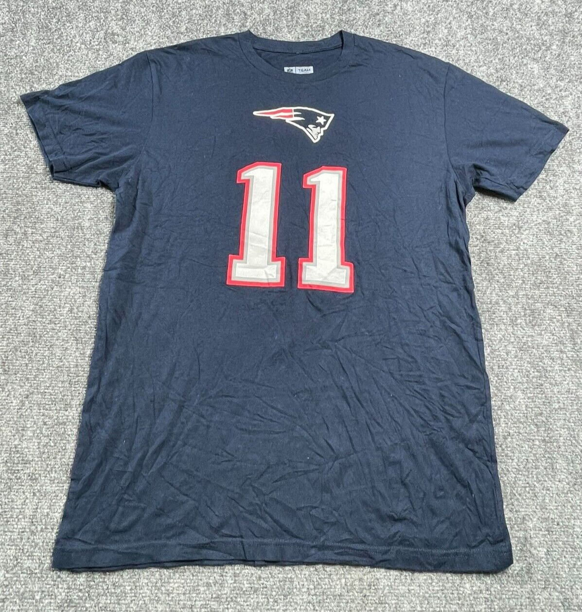 Edelman #11 New England Patriots NFL Team Apparel Mens Blue T-Shirt Size L