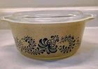 Vintage Pyrex casserole dish with lid Blue Folk Art Homestead 472 1-1/2 Pint