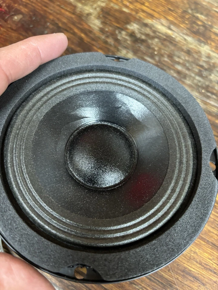 Altavoz de audio estéreo envolvente de tela de 8 ohmios woofer medio JBL 505 G ÚNICO Foto 3 de 4