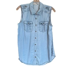 Jane and Delancey Button Down Shirt Women's M Denim Lyocell  Light Blue chambray