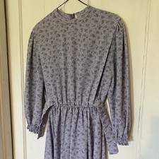 Amish Mennonite Cape Dress 38  Bust/20-28  Stretch Waist Handmade Zip Purple