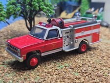 CUSTOM BUILT 1:64 Greenlight 1980s CHEVEROLET CHEVY 4x4 Fire truck rescue brush