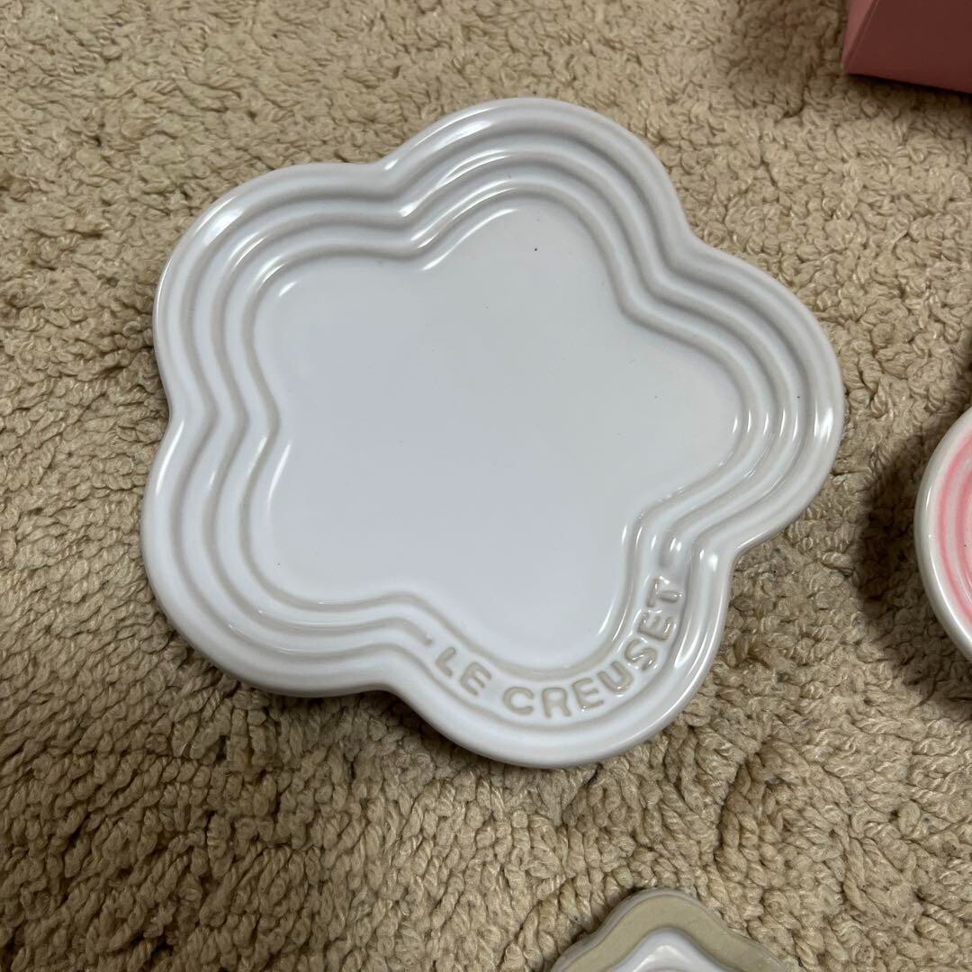 Le Creuset Mini Flower Plates & Cutlery Rest Set of 6 Mini Fleur