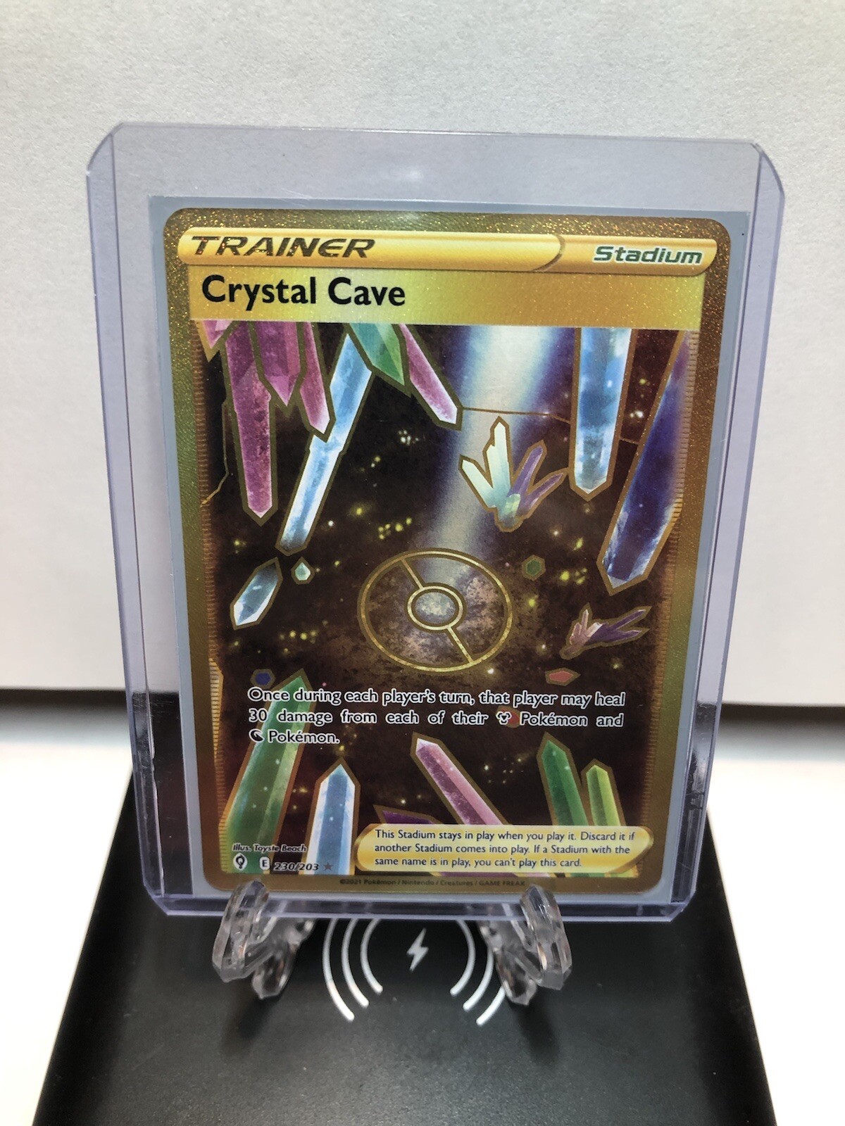 Pokémon TCG Crystal Cave Evolving Skies 230/203 Holo Secret Rare NM