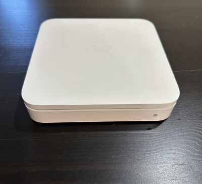 Apple AirPort Extreme 5th Gen Base Station 802.11n Wireless Router NO CHARGER