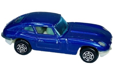 YATMING JAGUAR no. 1010 E TYPE E4.2 DIE-CAST CAR VINTAGE 70's 80s YAT MING BLUE
