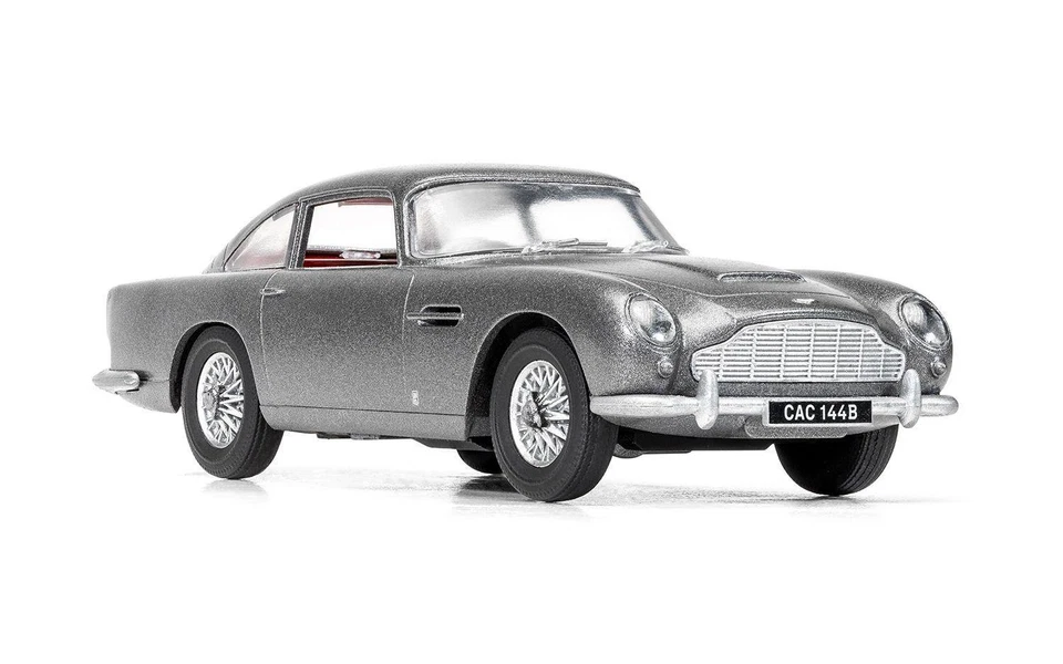 Airfix 1:43 Set Starter - Aston Martin DB5 Modello Plastica Kit - A55011 - Immagine 2 di 4
