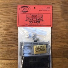Parkside Dundas OO Gauge PC50 LNER Standard Cattle Truck Kit inc Wheels Bearings