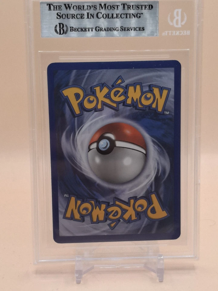 2002 Legendary Collection Machamp 15/110 Reverse Beckett 9 Mint - Image 2 of 2