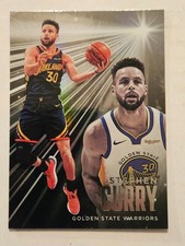 Stephen Curry - 2020-21 Panini Chronicles Essentials Base Card