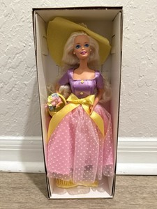 1995 Mattel Avon Exclusive First in a Series Spring Blossom Barbie
