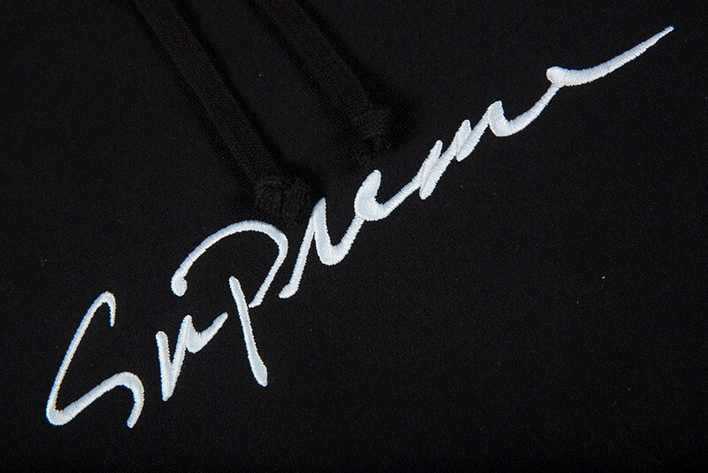 SWEAT SHIRT À CAPUCHE CLASSIQUE SCRIPT SUPREME NEUF NOIR M L