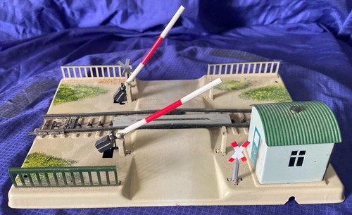 MF0017 Vtg Marklin HO 7390 Mechanically Operated Grade Crossing - Bild 4 von 7