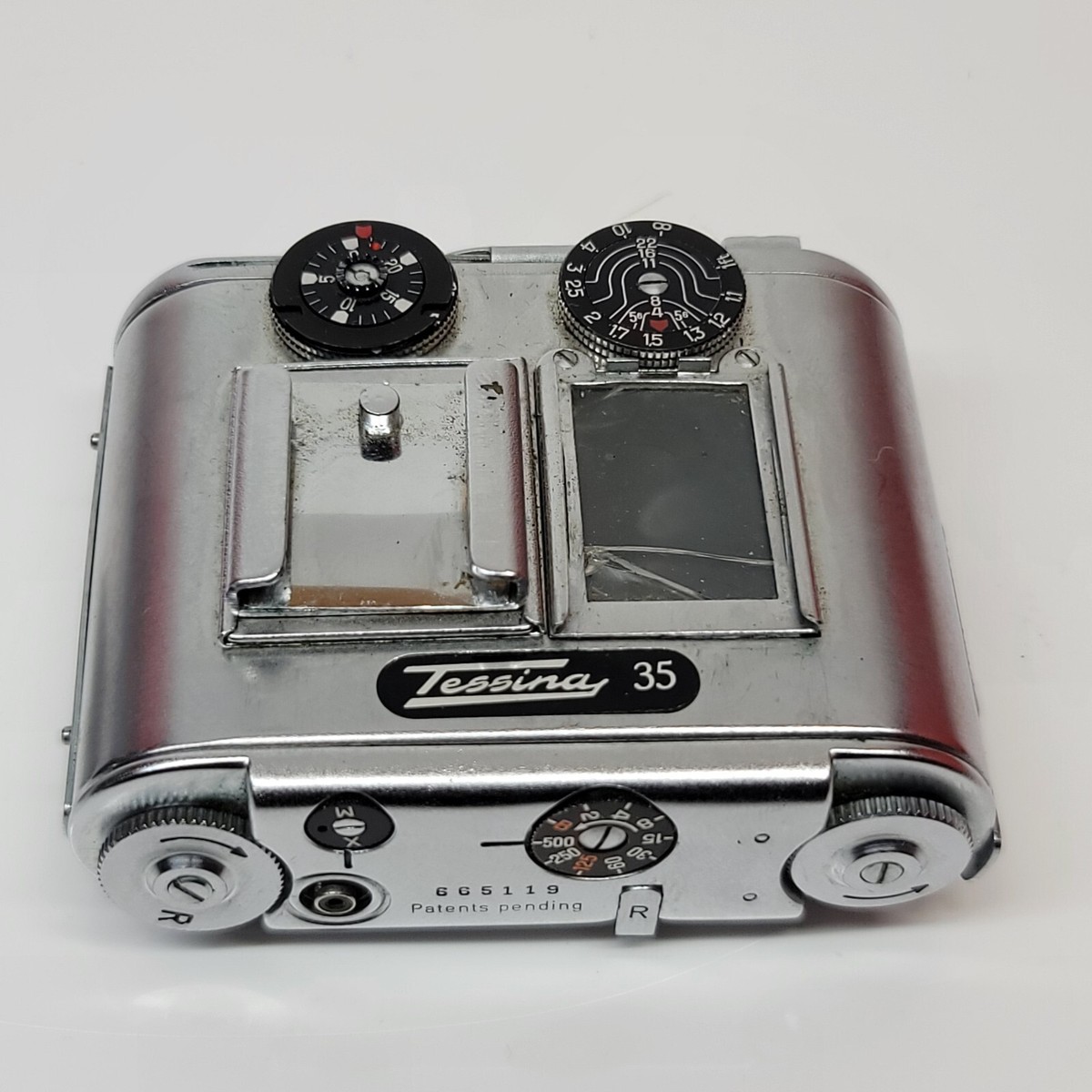 【入手困難希少】Tessina テッシナ 35mm 超小型カメラ スパイカメラ Tessina テッシナ Tessina automatic 35㎜ 小型カメラ ゴールド