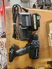 METABO HPT 18V CORDLESS DRIVER DRILL DS18DBFL2QB W/CHARGER( REFURBISHED )