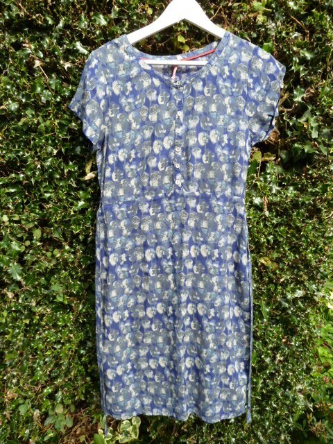 Pretty WHITE STUFF Tea Dress Blue & Grey Tree Pattern - Size 10